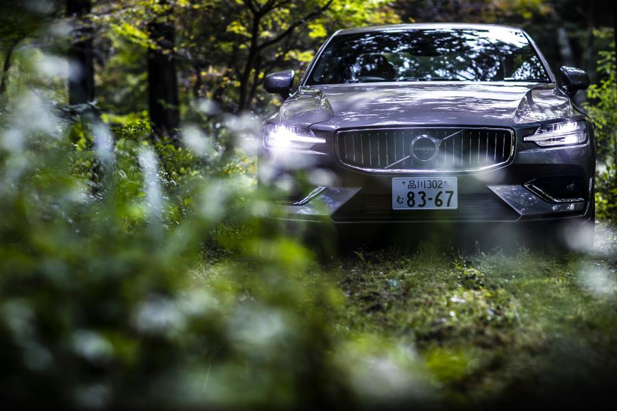  Volvo S60 T5 R-Design 2019 года  (JP) (фото 5 из 33)